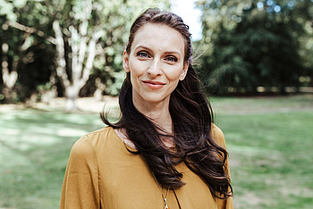 Nicole R.